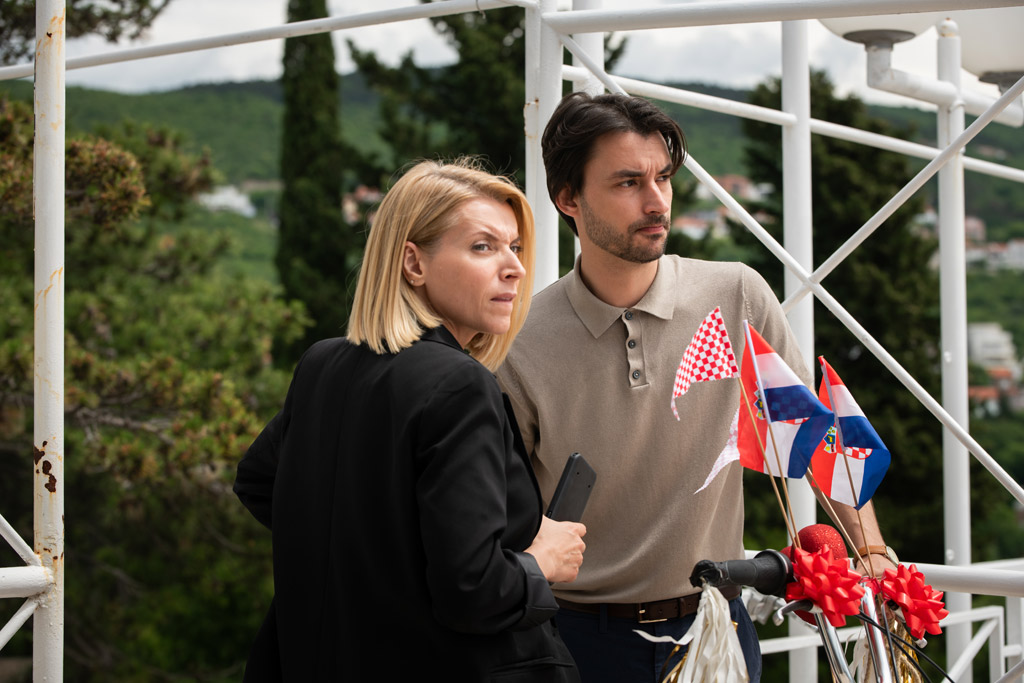 SYSTEM ENTERTAINMENT